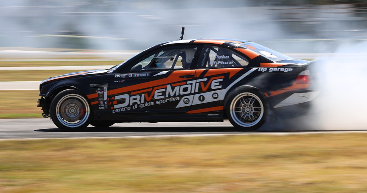 Corso di drift Drivemotive al Circuito del Sele