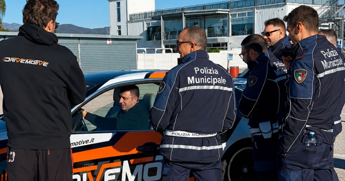 Corso di guida sicura aziendale Drivemotive al Circuito del Sele